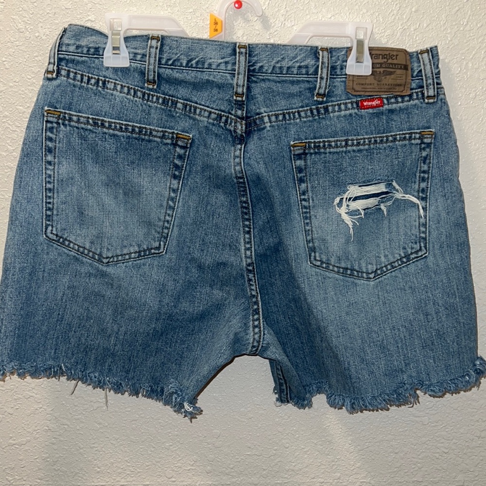 Wrangler Distressed Shorts